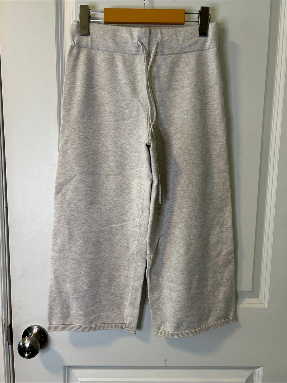 107. Babaton Heather Light Gray Drawstring Sweat Joggers